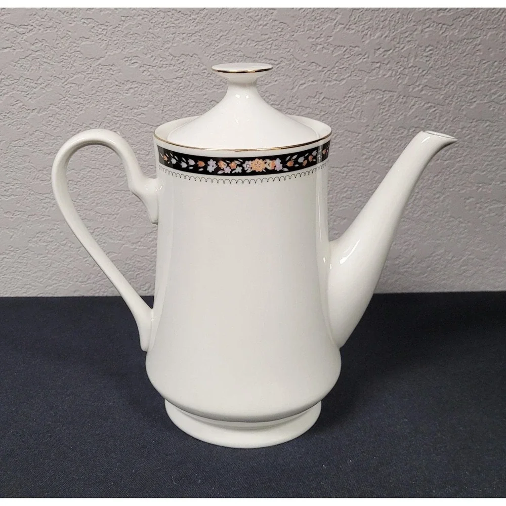 Silverie Fine China Tea Pot Coffee Pot with Lid (SIV11 Pattern) Vintage 1980s